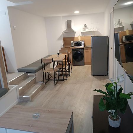 Apartamentos Turisticos Avila Puerta De San Isidro 1-4 ภายนอก รูปภาพ