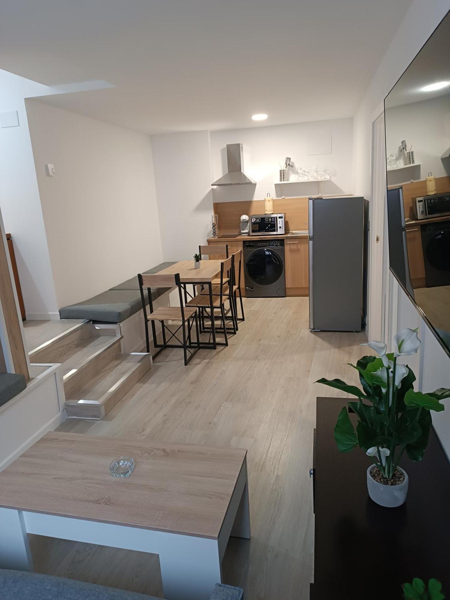 Apartamentos Turisticos Avila Puerta De San Isidro 1-4 ภายนอก รูปภาพ