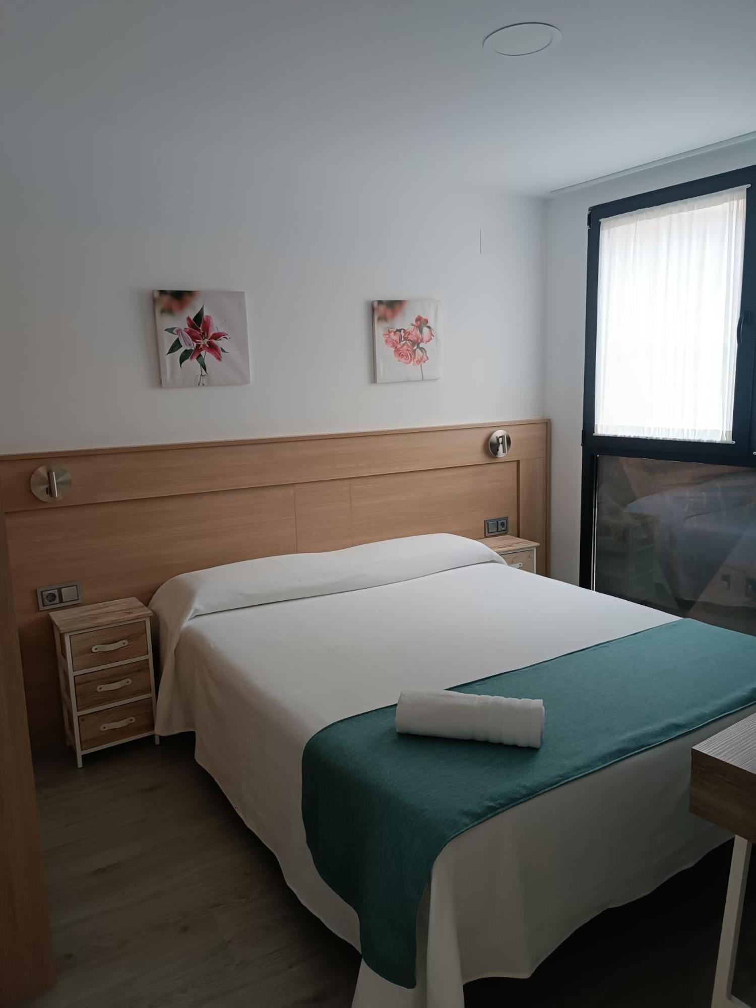 Apartamentos Turisticos Avila Puerta De San Isidro 1-4 ภายนอก รูปภาพ