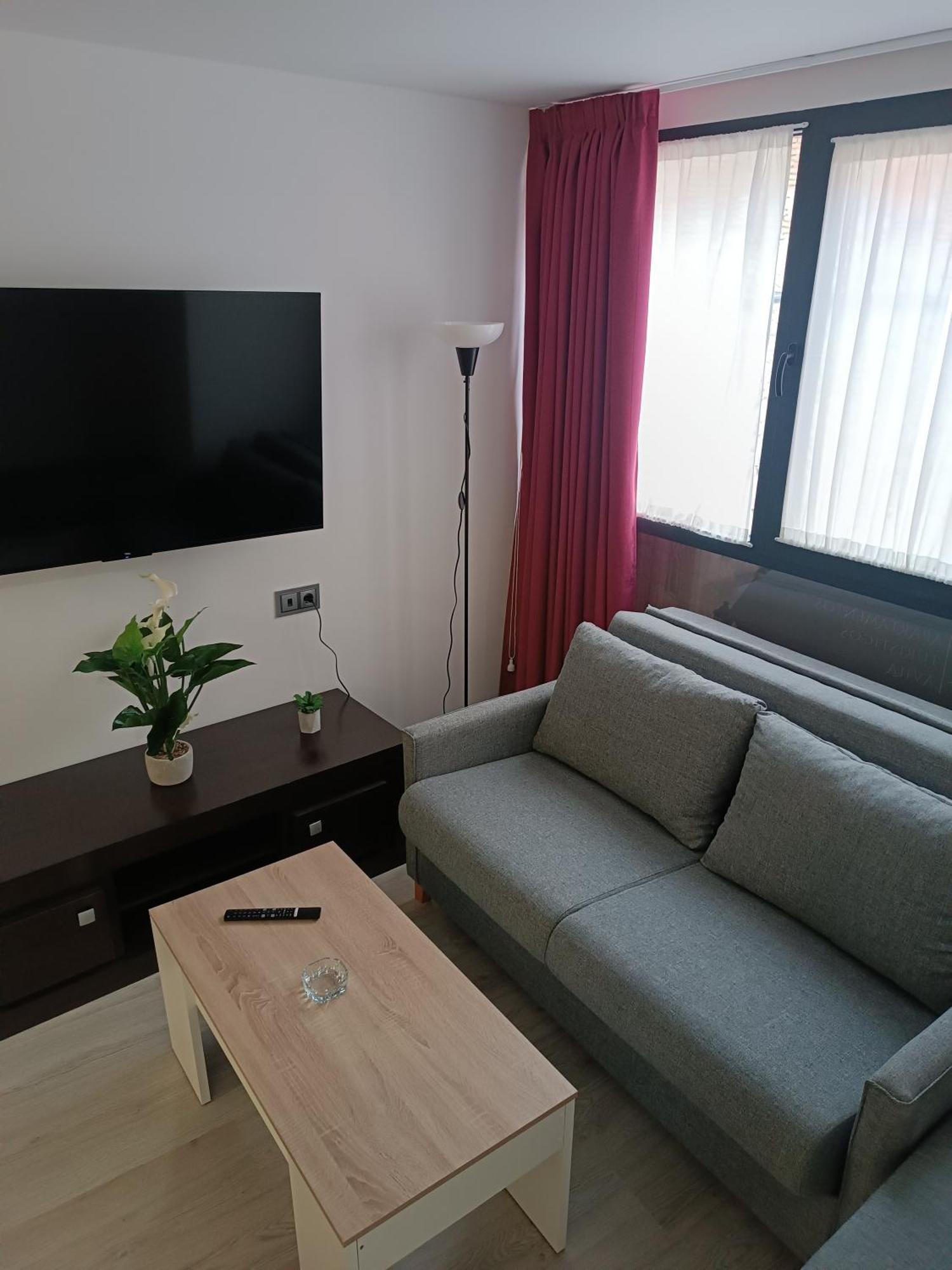 Apartamentos Turisticos Avila Puerta De San Isidro 1-4 ภายนอก รูปภาพ
